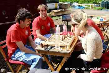 Een dag zonder schermen: studenten organiseren groot bordspelfestival op de Arsenaalsite