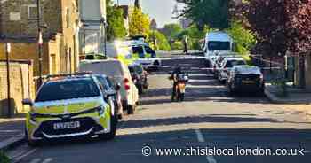 Man in hospital after stabbing in Tottenham