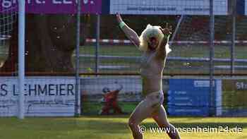 Bayernliga-Spiel wird zur Borat-Show – Flitzer sorgt für Lachflash