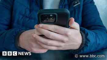 School IT worker took 'upskirting' photos - court