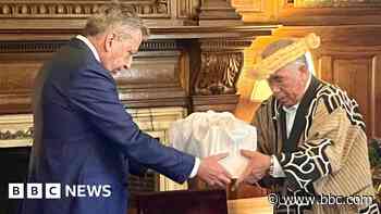 Edinburgh University returns indigenous skulls to Japan