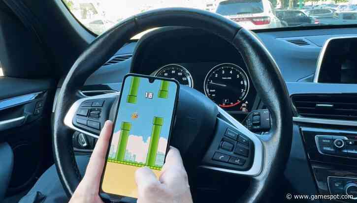 One Of The Most Viral Games Ever, Flappy Bird, Has Returned With "No Web3 Elements"