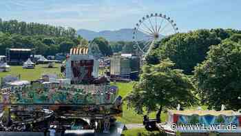 Der Aufbau für "Rhein in Flammen" ist in vollem Gange