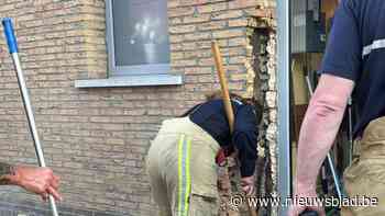 Wagen belandt tegen woning: “De bewoonster was zwaar onder de indruk”