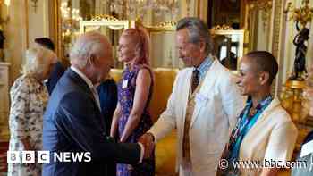 King sends heartfelt message to fellow cancer patients