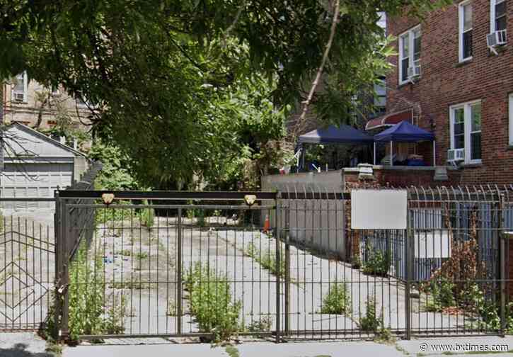 Permits filed for 4-story residential building with 11 units in Norwood