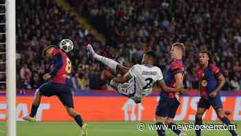 Inter met uitblinker Dumfries houdt Barcelona op 3-3