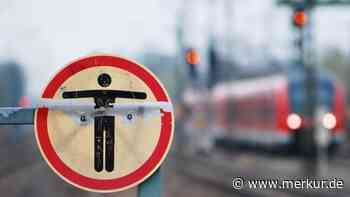 Mädchen steigt wegen Kopfhörer aufs Gleis – von S-Bahn eingequetscht