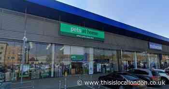 Boy, 12, accused of carrying 10cm kitchen knife at Orpington Pets at Home