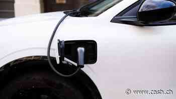 Neuwagenzulassungen im April deutlich unter Vorjahr