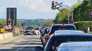 Letzte Chance an Pürtener Kreuzung! – Bauamt droht mit endgültiger Maßnahme gegen Linksabbieger