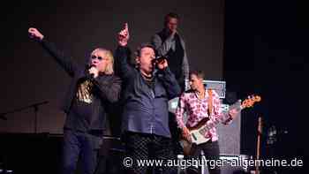 Das quietschbunte Universum der singenden Prinzen: So war das Konzert in der Schwabenhalle Augsburg