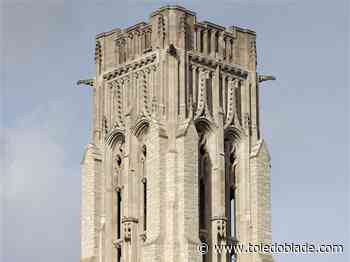 3 to receive honorary degrees from UT