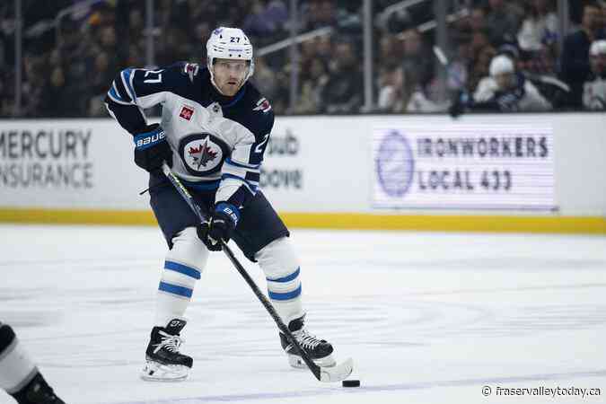 Jets forward Ehlers drops non-contact jersey at morning skate ahead of Game 6