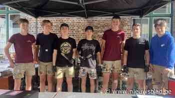 Avondmarkt neemt vliegende start in de zon