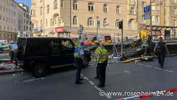 Mercedes-Fahrer in Stuttgart in Menschen-Gruppe gefahren – mindestens drei Verletzte