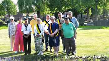 Niel huldigt nieuwe strooiweide in: “Het wordt meer en meer een parkbegraafplaats”