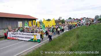 Große Demonstration gegen Gasbohrungen in Reichling