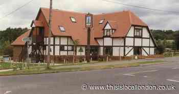 The lost Collier Row pub that had a 'traditional farmhouse atmosphere'