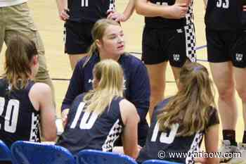 W-L girls basketball coach leaves for assistant job at Marymount