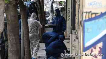 Bom explodeert te vroeg, Griekse vrouw komt om bij geldautomaat