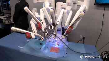 Robotic surgery centre using AI opens at Montreal hospital