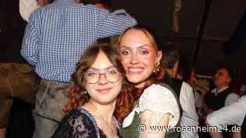 Wilde Rockparty im Panger Volksfestzelt am Samstagabend