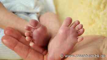 Babys halten sich nicht an Spielregeln – und wer hilft den Eltern?