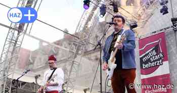 Kirchentag in Hannover: Jupiter Jones gibt Konzert vor dem neuen Rathaus