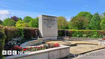 'Poignant' service to remember Hull Blitz dead
