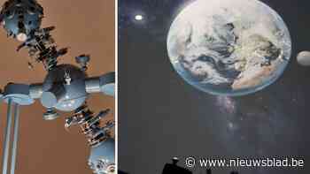 Voorstelling voor het eeuwfeest van de planetaria met historische projector