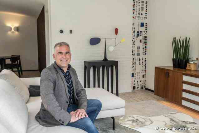 BINNENKIJKEN. Koen verbouwde pand uit 1959 tot kijkwoning, thuis en werkplek: “De ziel bleef behouden”