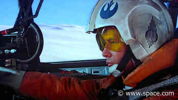 This iconic 'Star Wars' Rebel pilot helmet from the Battle of Hoth could fetch $400K at auction
