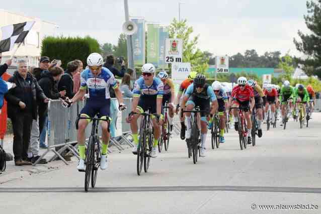 Lex Torfs pakt goud op PK bij tweedejaarsnieuwelingen na knappe sprint: “De derde keer dit seizoen dat ik op deze manier win”