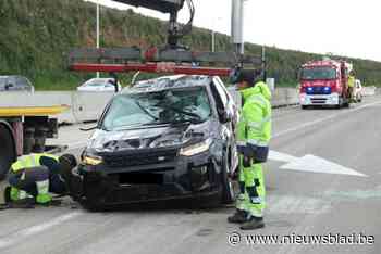 Terreinwagen gaat over de kop op E34: Bestuurster gewond naar het ziekenhuis