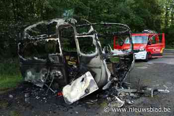 Caravan brandt uit: Eigenaar is alles kwijt