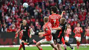 Ein Punkt, zwei Verletzte: Mainz 05 verschiebt Eintrachts Party und bezahlt dafür teuer