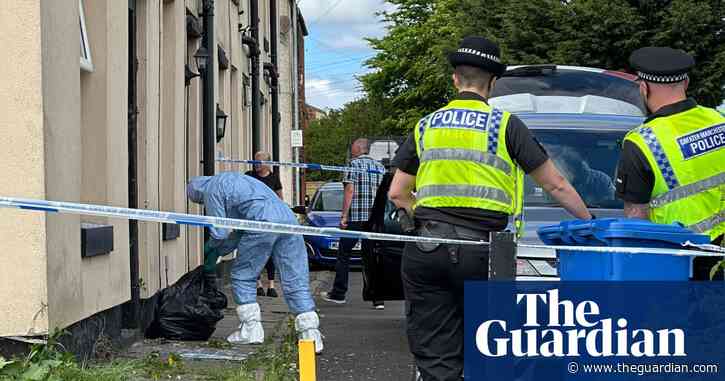 Eight men including seven Iranians arrested in two England anti-terrorism operations