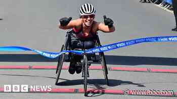 Record-breaking day as thousands take part in Belfast City Marathon