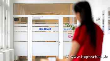 Rekordquote: Ein Drittel aller Geburten 2023 per Kaiserschnitt