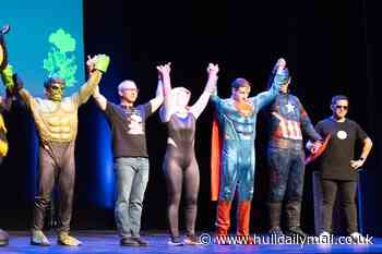 Free science show in Hull with Superman, Hulk, Spider-Gwen and Captain America