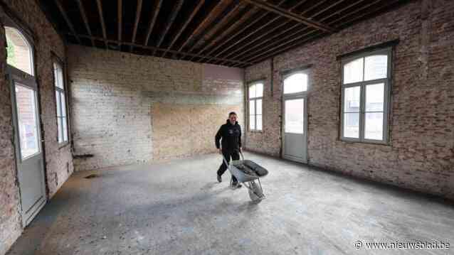 Uitbater Vic Aerden verbouwt eigenhandig brasserie Heide Statie: “Met vroegere lokettenzaal erbij maken we restaurant dubbel zo groot”