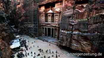 Sturzfluten in antiker Felsenstadt Petra: Fast 1.800 Touristen evakuiert – zwei sterben