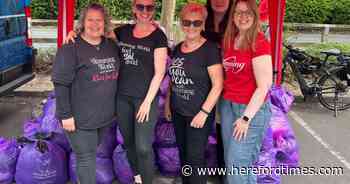 Slimmers mark huge transformations with clothes throw