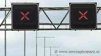 Vrachtwagens gebotst op de A59, snelweg dicht