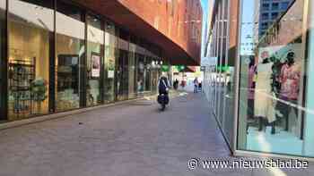 Onveilige situatie op Turnovasite: “Fietsen moeten aan de hand”