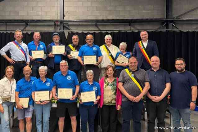 Wandelclub De Toekers gehuldigd voor 30-jarig bestaan