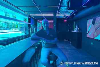 Marino (52) en Luna (21) willen met  danscafé  2051 van stationsbuurt terug bruisende plek maken: “We willen mensen opnieuw doen buitenkomen”