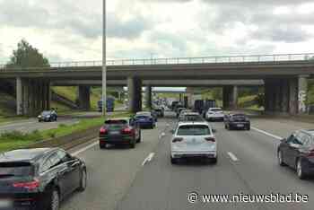 E40 weer vrij na incident met afbrokkelende brug in Bertem