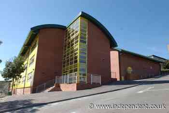 School in lockdown over ‘threatening email’ with pupils urged to stay home